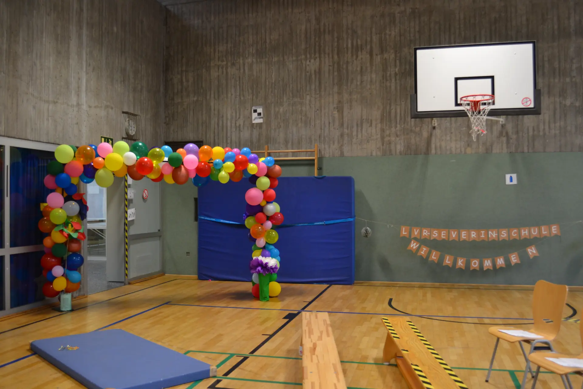 Einschulung Turnhalle